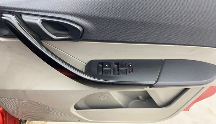 2019 Tata Tiago XT PETROL, Petrol, Manual, 43,380 km, Driver Side Door Panels Control