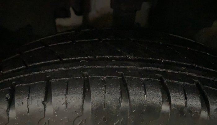 2019 Renault Kwid RXL, Petrol, Manual, 21,405 km, Left Front Tyre Tread