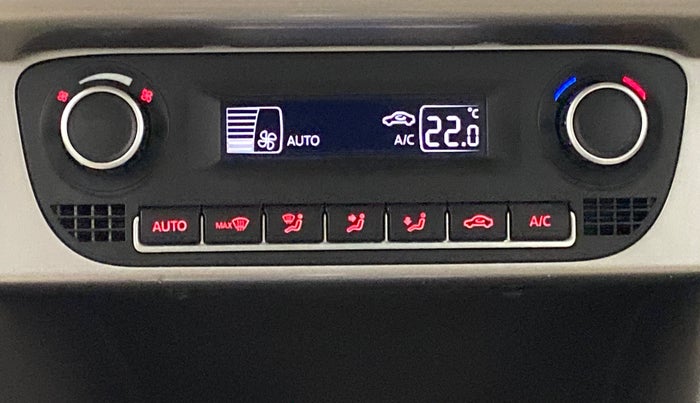 2016 Volkswagen Vento HIGHLINE PETROL AT, Petrol, Automatic, 51,899 km, Automatic Climate Control