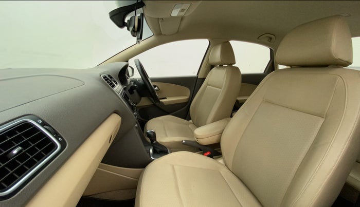 2016 Volkswagen Vento HIGHLINE PETROL AT, Petrol, Automatic, 51,899 km, Right Side Front Door Cabin