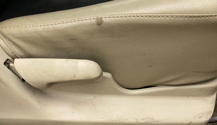 2018 Maruti Celerio VXI CNG, CNG, Manual, 54,331 km, Driver Side Adjustment Panel