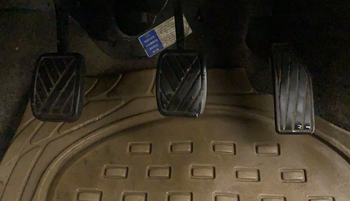 2018 Maruti Celerio VXI CNG, CNG, Manual, 54,331 km, Pedals