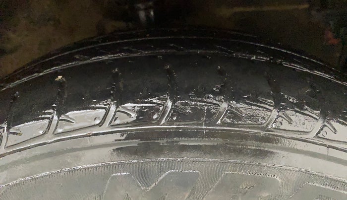 2018 Maruti Celerio VXI CNG, CNG, Manual, 54,331 km, Right Front Tyre Tread