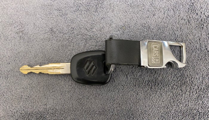 2018 Maruti Celerio VXI CNG, CNG, Manual, 54,331 km, Key Close Up
