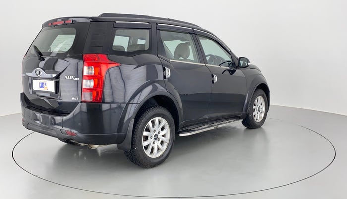 2017 Mahindra XUV500 W8 FWD, Diesel, Manual, 83,356 km, Right Back Diagonal