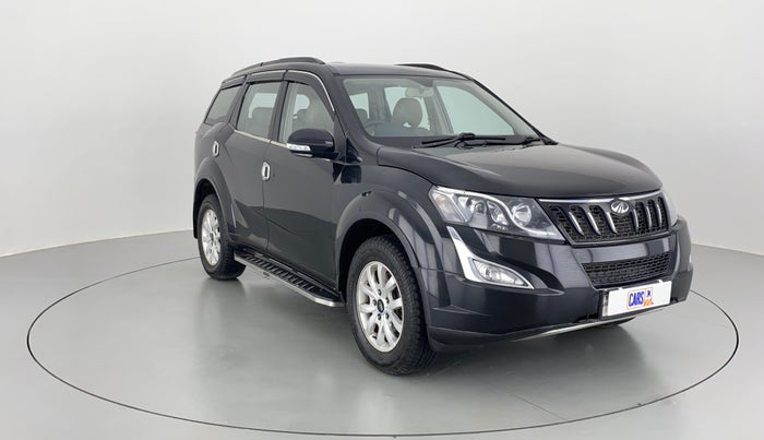 2017 Mahindra XUV500 W8 FWD, Diesel, Manual, 83,356 km, Right Front Diagonal