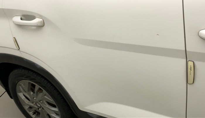 2020 Hyundai Creta SX (O) 1.4 TURBO DCT, Petrol, Automatic, 99,749 km, Right rear door - Minor scratches