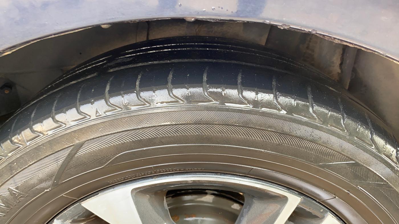 2019 Tata TIGOR XZ PLUS PETROL, CNG, Manual, 1,40,487 km, Left Rear Tyre Tread