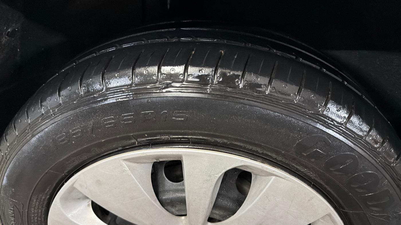 2016 Maruti Baleno DELTA PETROL 1.2, Petrol, Manual, 89,646 km, Right Rear Tyre Tread