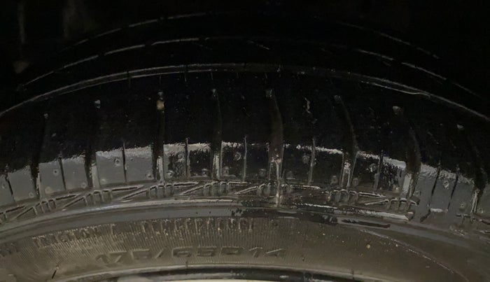 2017 Honda Amaze 1.2L I-VTEC S OPT, Petrol, Manual, 53,888 km, Left Front Tyre Tread