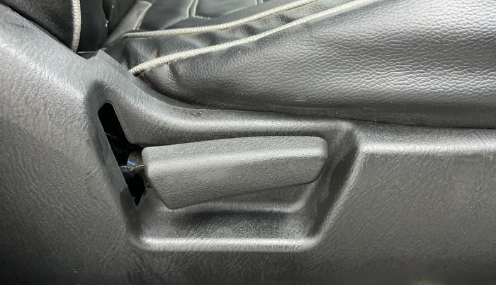 2020 Maruti Alto VXI PLUS, Petrol, Manual, 8,276 km, Driver Side Adjustment Panel