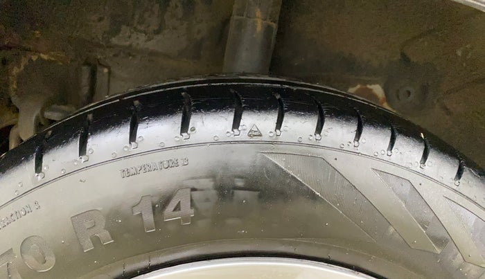 2016 Maruti Celerio ZXI AMT, Petrol, Automatic, 1,02,049 km, Right Rear Tyre Tread