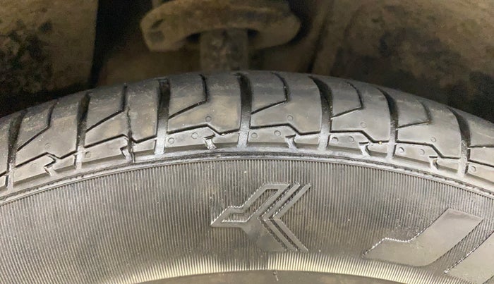 2018 Tata NEXON XZA PLUS DIESEL, Diesel, Automatic, 1,35,486 km, Right Front Tyre Tread