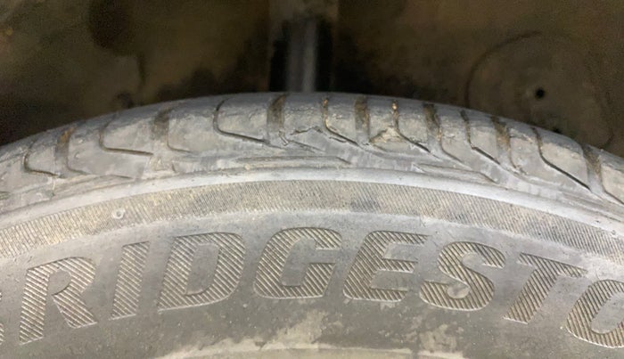 2018 Tata NEXON XZA PLUS DIESEL, Diesel, Automatic, 1,35,486 km, Right Rear Tyre Tread