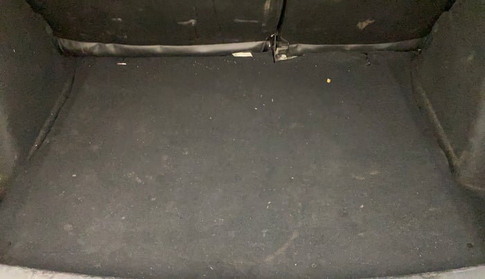 2018 Tata NEXON XZA PLUS DIESEL, Diesel, Automatic, 1,35,486 km, Boot Inside