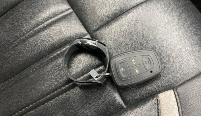 2018 Tata NEXON XZA PLUS DIESEL, Diesel, Automatic, 1,35,486 km, Key Close Up