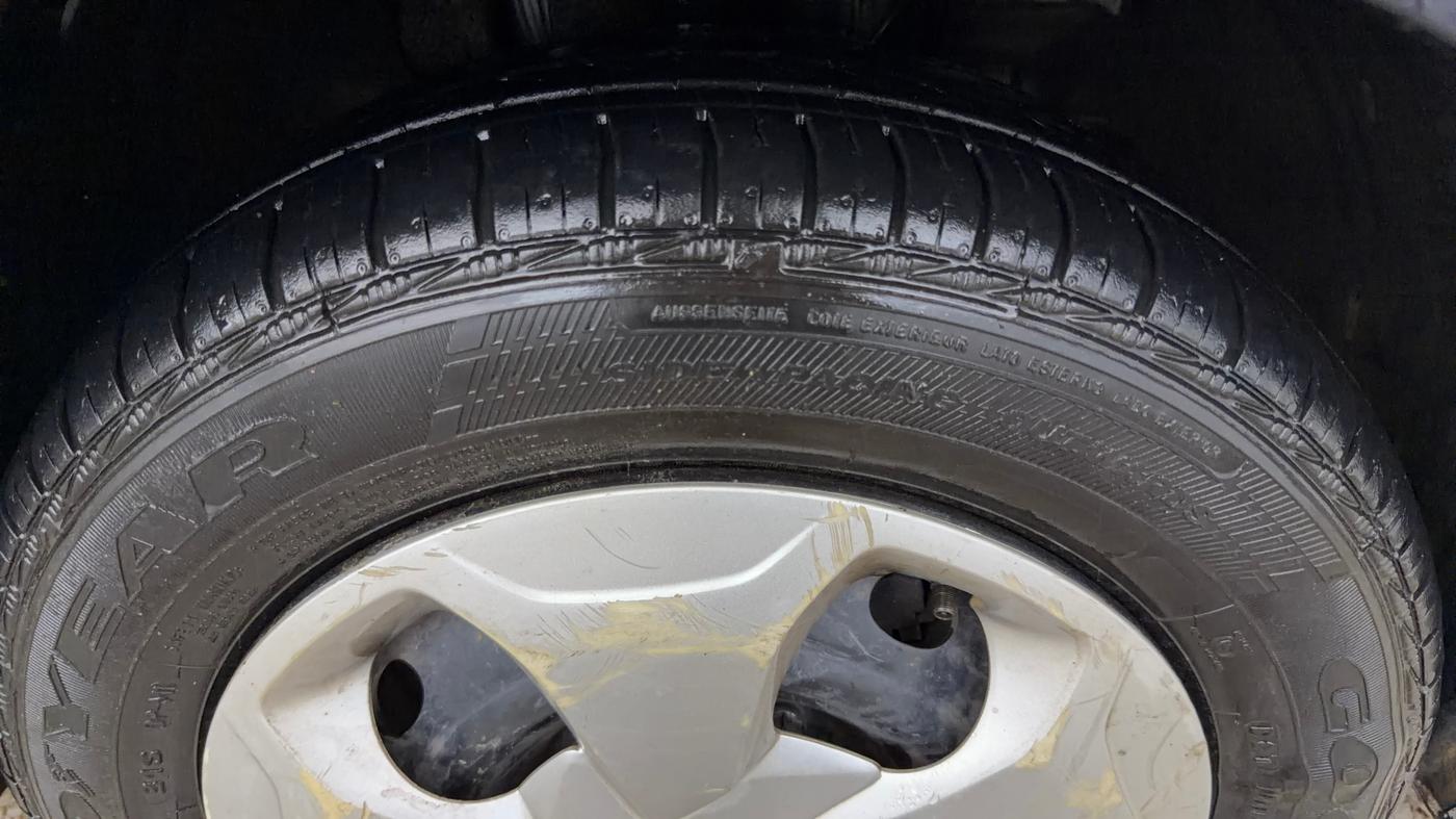 2022 Tata TIGOR XM CNG, CNG, Manual, 68,693 km, Right Front Tyre Tread