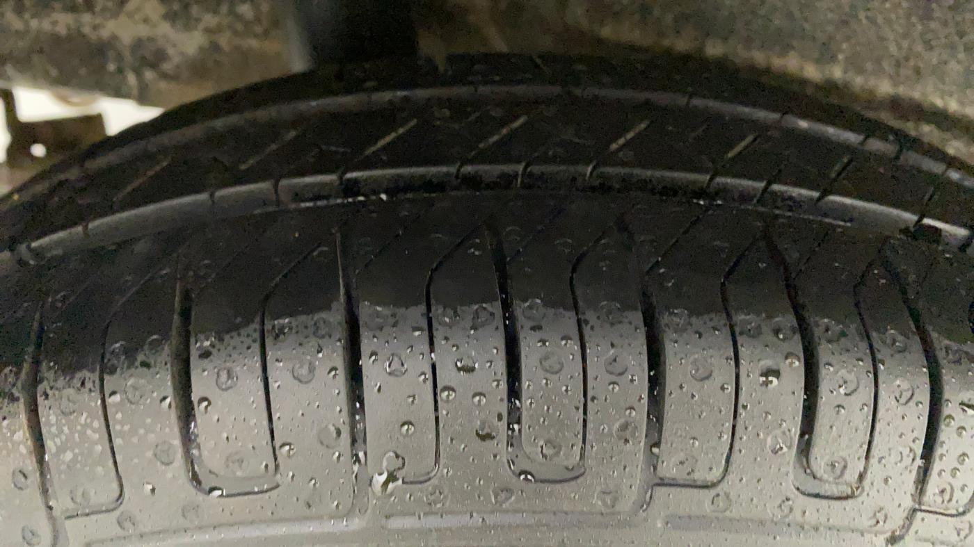 2019 Maruti New Wagon-R LXI CNG (O) 1.0, CNG, Manual, 75,769 km, Right Rear Tyre Tread