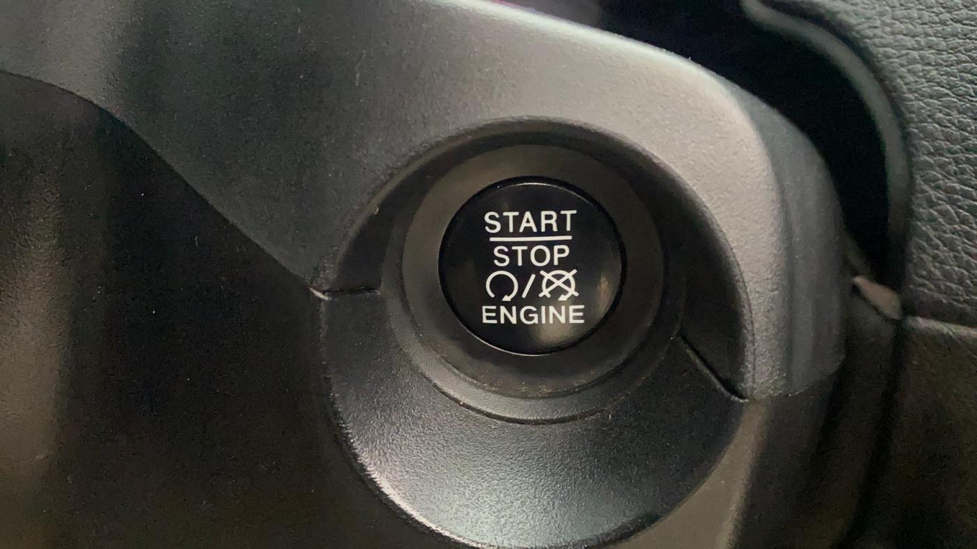 2018 Jeep Compass LONGITUDE (O) 2.0 DIESEL, Diesel, Manual, 1,45,890 km, Keyless Start/ Stop Button