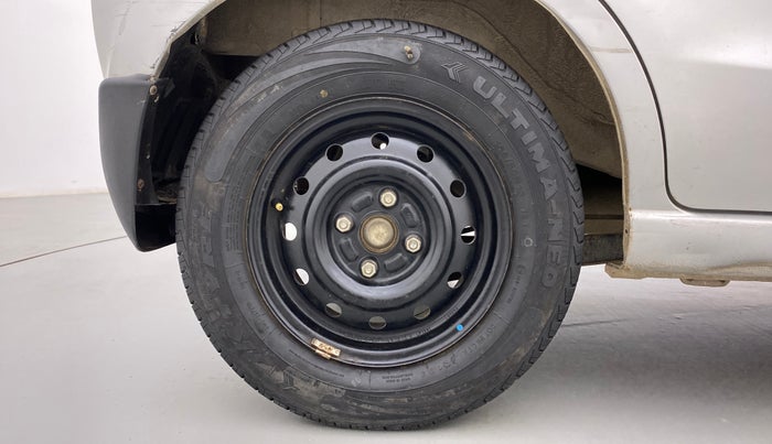 2010 Maruti A Star VXI, Petrol, Manual, 77,688 km, Right Rear Wheel