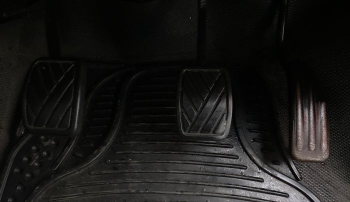 2010 Maruti A Star VXI, Petrol, Manual, 77,688 km, Pedals