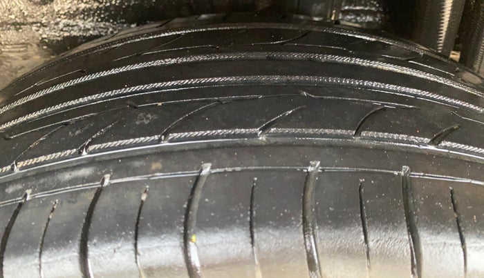 2020 Toyota YARIS VX CVT, Petrol, Automatic, 79,740 km, Left Rear Tyre Tread