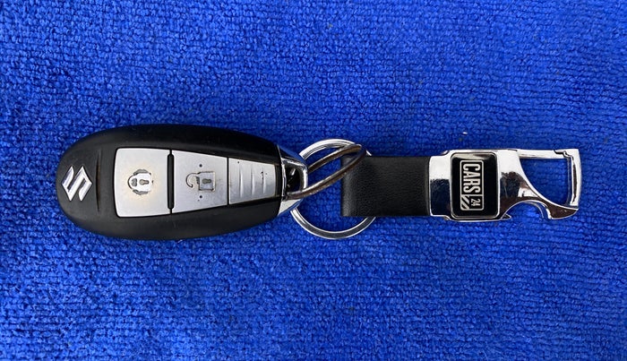 2016 Maruti Baleno ZETA CVT PETROL 1.2, Petrol, Automatic, 32,636 km, Key Close Up