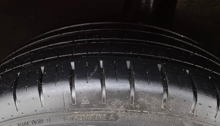2016 Maruti Baleno ZETA CVT PETROL 1.2, Petrol, Automatic, 32,636 km, Left Rear Tyre Tread