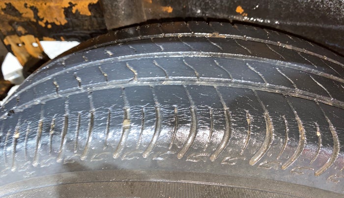 2019 Maruti S PRESSO VXI PLUS AMT, Petrol, Automatic, 42,450 km, Right Rear Tyre Tread