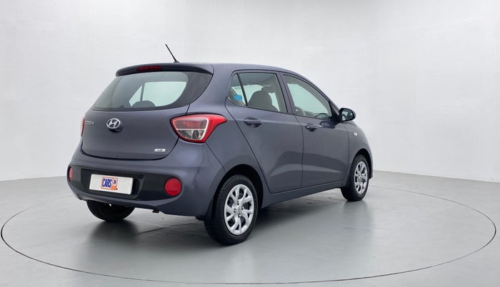 2017 Hyundai Grand i10 MAGNA 1.2 KAPPA VTVT, Petrol, Manual, 23,855 km, Right Back Diagonal (45- Degree) View