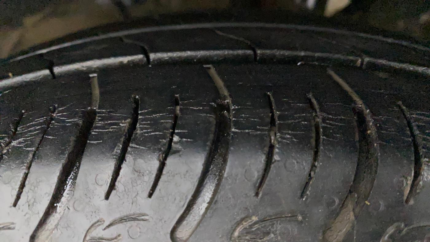 2020 Maruti Baleno DELTA PETROL 1.2, Petrol, Manual, 10,580 km, Left Front Tyre Tread