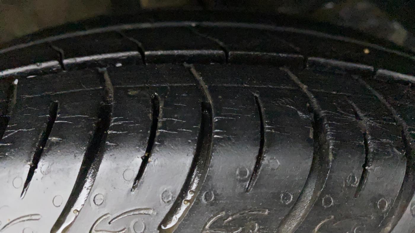 2020 Maruti Baleno DELTA PETROL 1.2, Petrol, Manual, 10,580 km, Right Front Tyre Tread