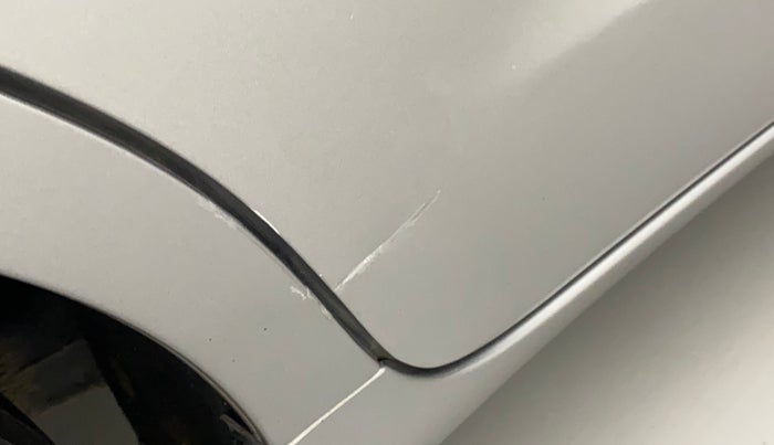2020 Maruti Baleno DELTA PETROL 1.2, Petrol, Manual, 10,580 km, Right rear door - Minor scratches