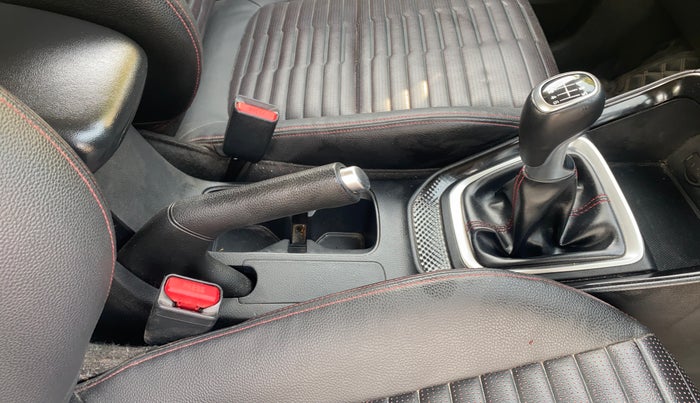 2021 KIA SONET GTX PLUS 1.0 IMT DUAL TONE, Petrol, Manual, 44,847 km, Gear Lever