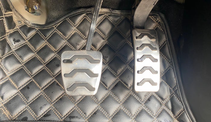 2021 KIA SONET GTX PLUS 1.0 IMT DUAL TONE, Petrol, Manual, 44,847 km, Pedals