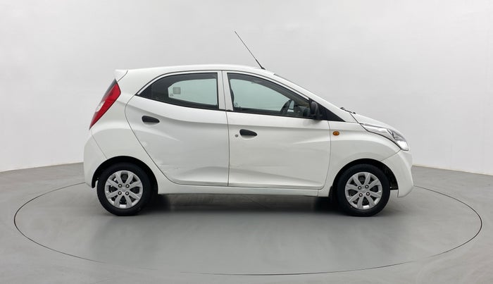 2018 Hyundai Eon MAGNA PLUS, Petrol, Manual, 36,667 km, Right Side View