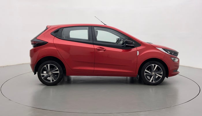 2020 Tata ALTROZ XZ 1.2, Petrol, Manual, 10,512 km, Right Side
