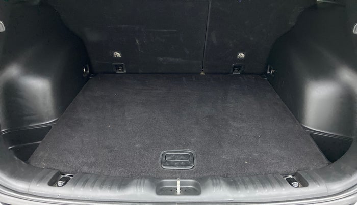 2018 Jeep Compass 2.0 LIMITED, Diesel, Manual, 47,385 km, Boot Inside