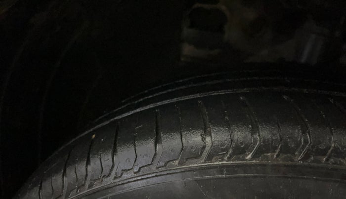 2021 Hyundai VENUE S 1.5 CRDI, Diesel, Manual, 78,924 km, Left Front Tyre Tread