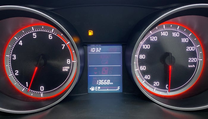 2021 Maruti Swift VXI D, Petrol, Manual, 13,705 km, Odometer Image