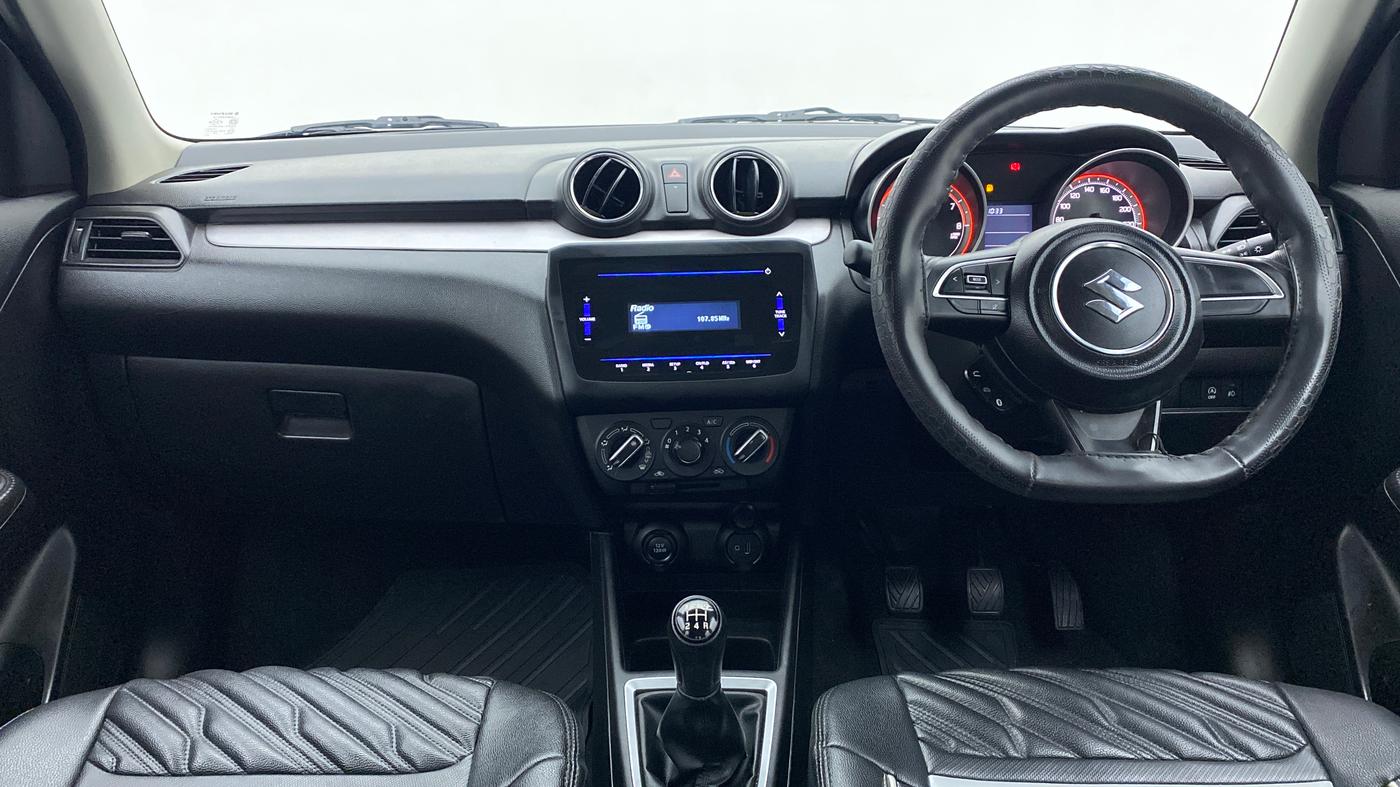 2021 Maruti Swift VXI D, Petrol, Manual, 13,705 km, Dashboard