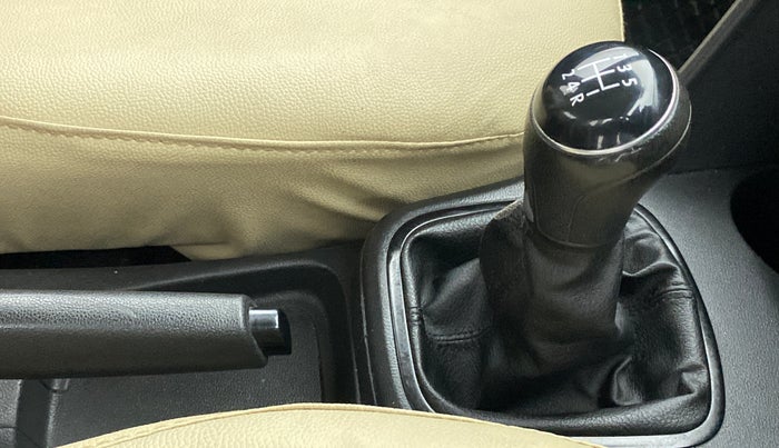 2019 Volkswagen Ameo TRENDLINE 1.0L, Petrol, Manual, 45,441 km, Gear Lever