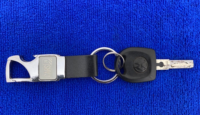 2019 Volkswagen Ameo TRENDLINE 1.0L, Petrol, Manual, 45,441 km, Key Close Up