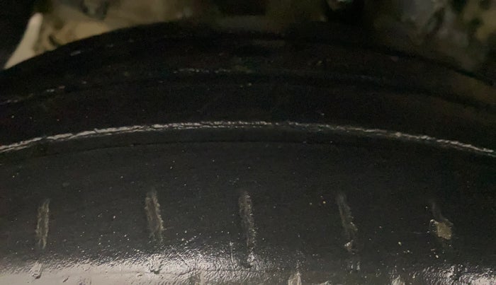 2015 Honda Jazz 1.2L I-VTEC V AT, Petrol, Automatic, 83,651 km, Left Front Tyre Tread