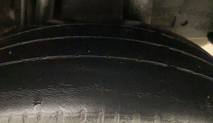 2015 Honda Jazz 1.2L I-VTEC V AT, Petrol, Automatic, 83,651 km, Left Rear Tyre Tread