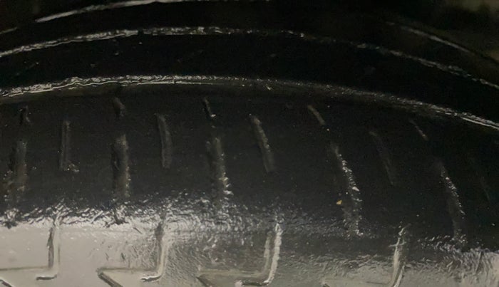 2015 Honda Jazz 1.2L I-VTEC V AT, Petrol, Automatic, 83,651 km, Right Front Tyre Tread