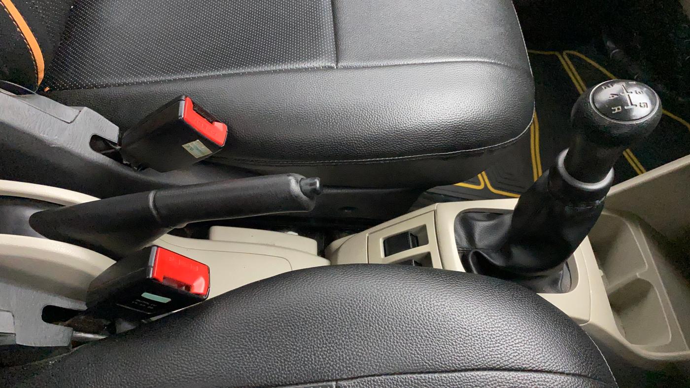 2020 Maruti Alto VXI, Petrol, Manual, 26,085 km, Gear Lever