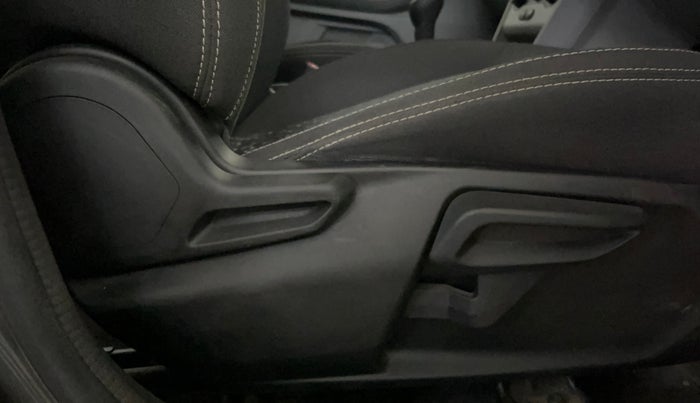 2021 Tata Tiago XT PETROL, Petrol, Manual, 92,099 km, Driver Side Adjustment Panel