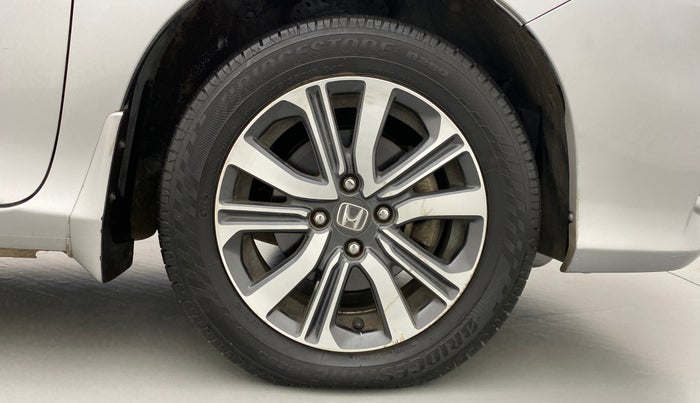 2017 Honda City V MT PETROL, Petrol, Manual, 51,949 km, Right Front Wheel