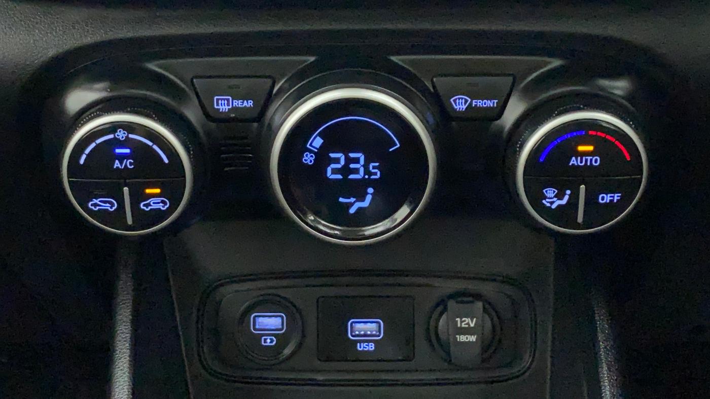 2021 Hyundai VENUE SX 1.0 TURBO IMT, Petrol, Manual, 43,632 km, Automatic Climate Control